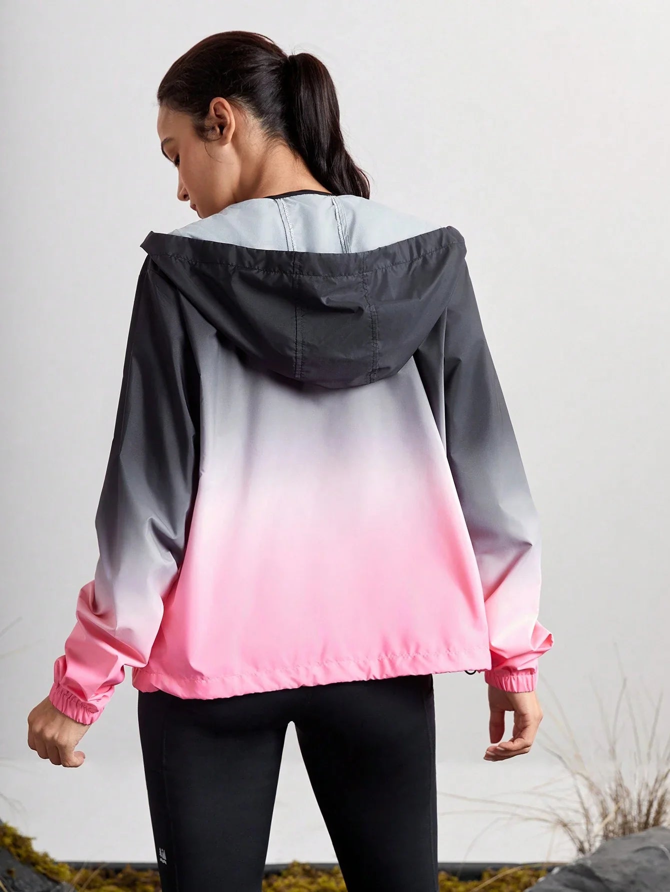 Corta-Vento Casual Com Capuz Julia