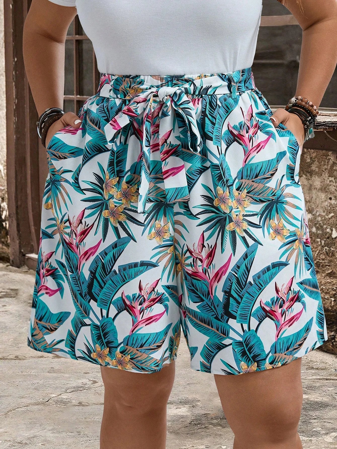 Shorts com Bolsos Plus Size