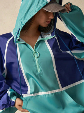 Corta Vento Casual com Capuz Marcela