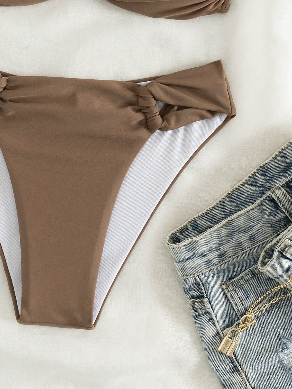 Biquíni Halter Torcido Push-Up Verão