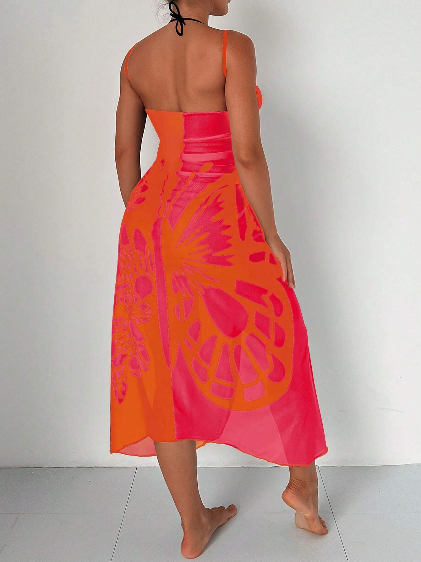 Saída de Praia com Estampa de Borboleta e Flores