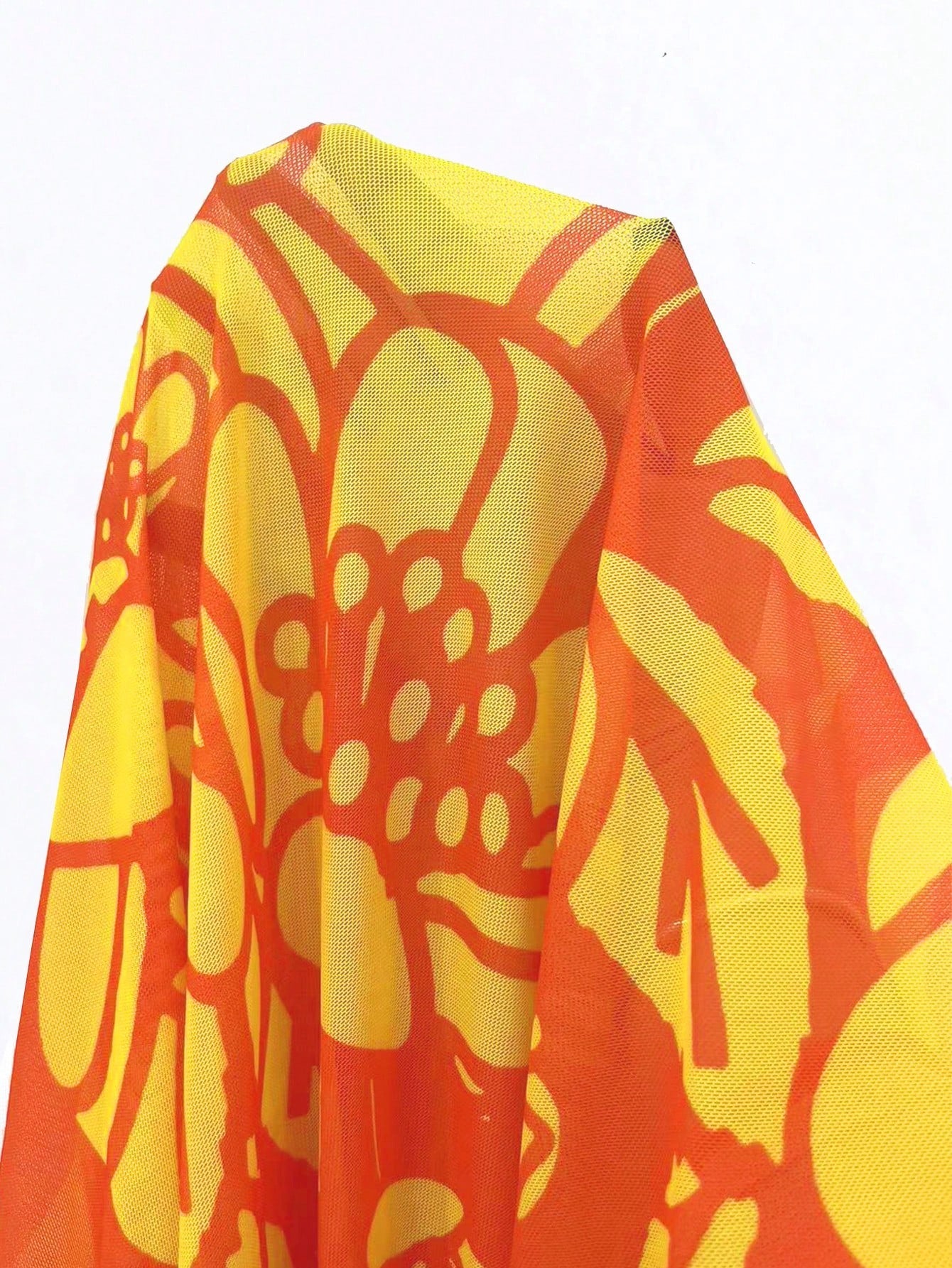 Saída de Praia com Estampa de Borboleta e Flores