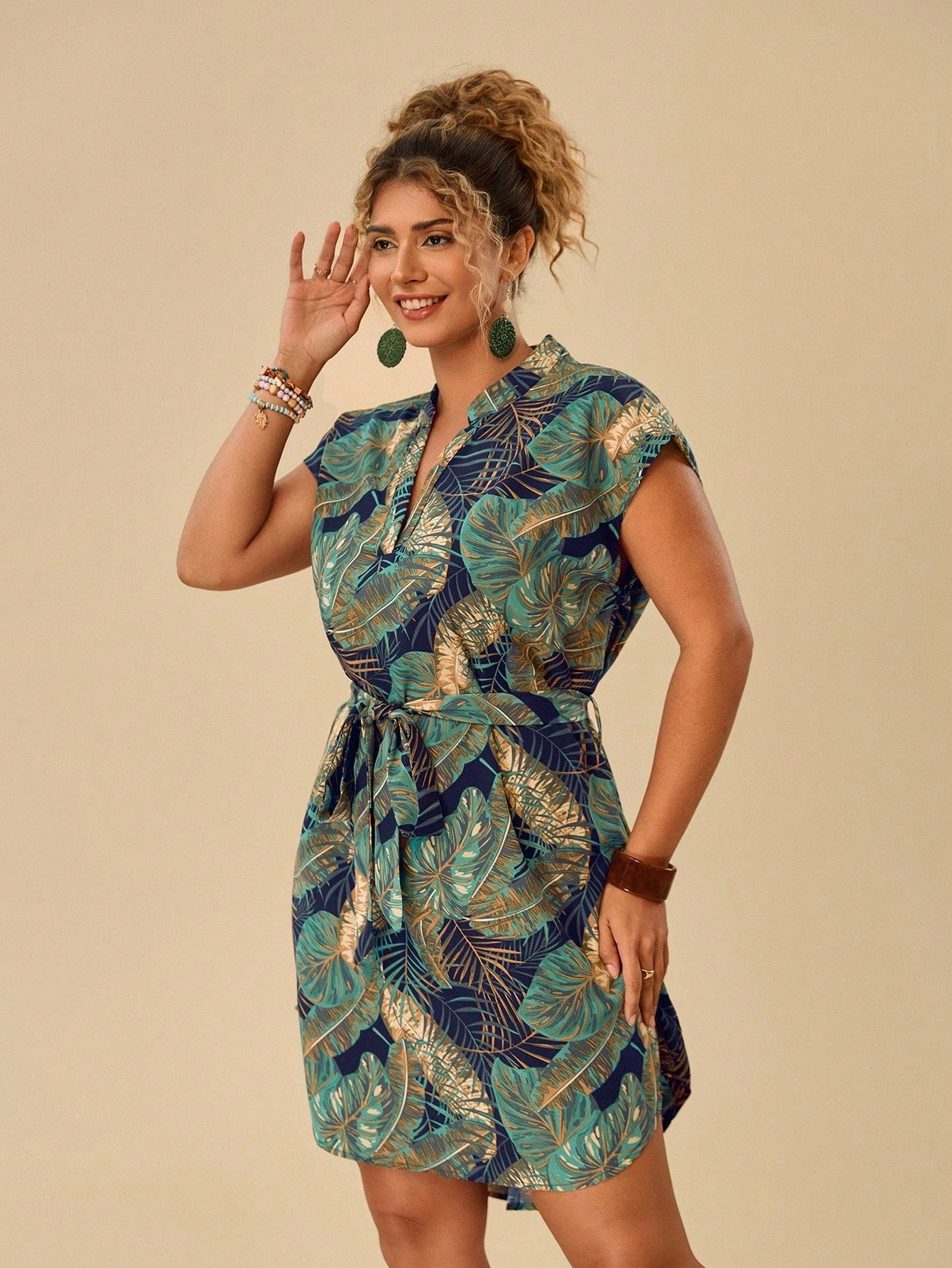 Vestido Plus Size Tropical